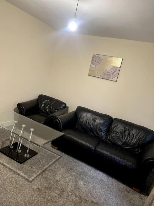 Spacious City Centre Home Near Hospital & M5 Worcester Kültér fotó